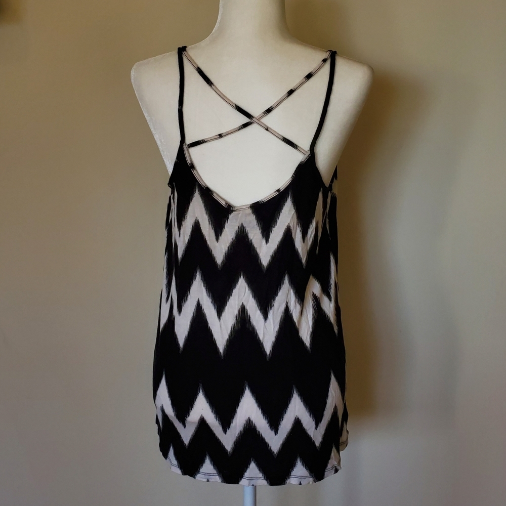H&M Tank - Picture 3 of 5